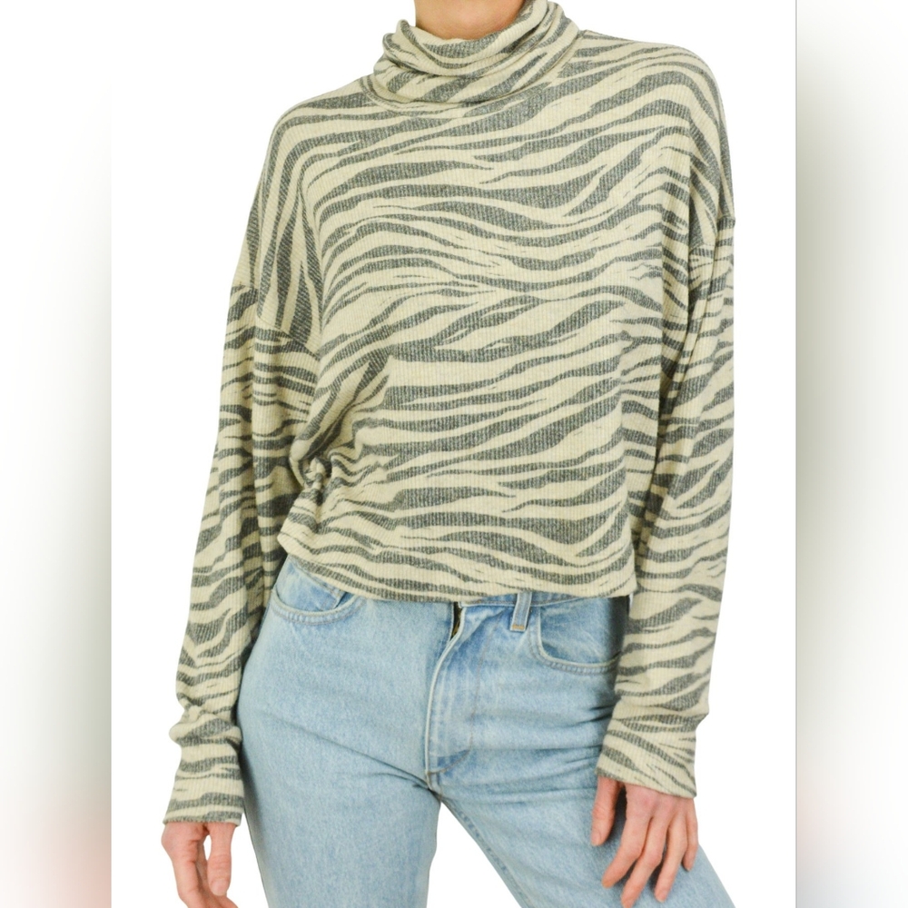 NWT cropped top